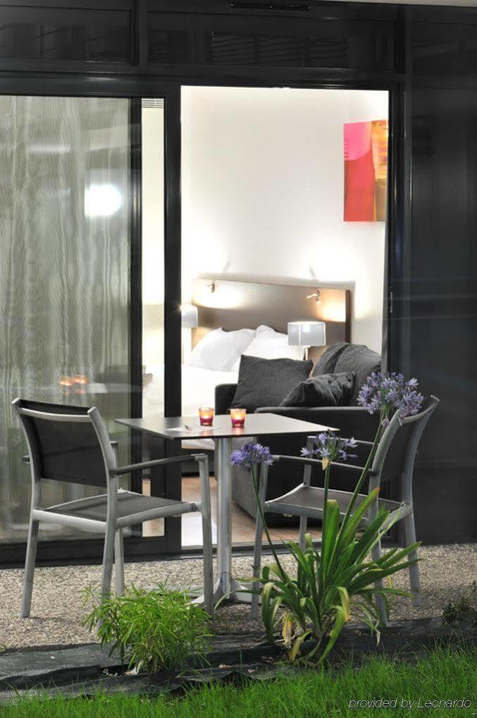 Hotel Eden Park Pau Est, Avec Piscine 객실 사진