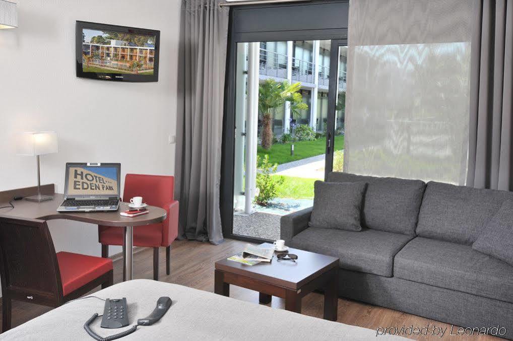 Hotel Eden Park Pau Est, Avec Piscine 외부 사진