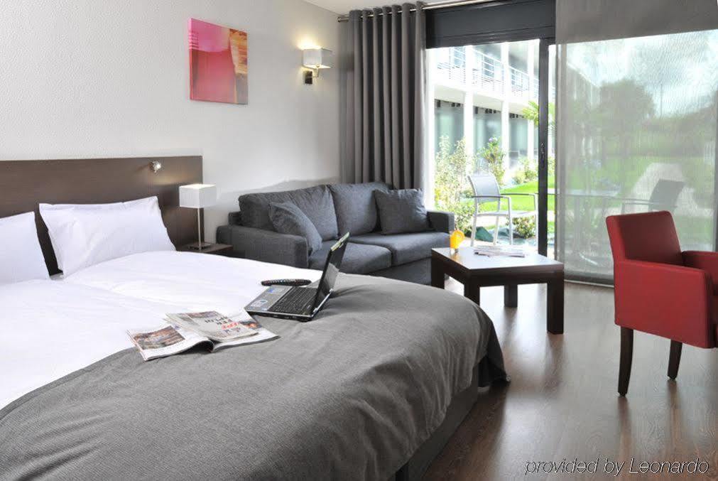 Hotel Eden Park Pau Est, Avec Piscine 외부 사진